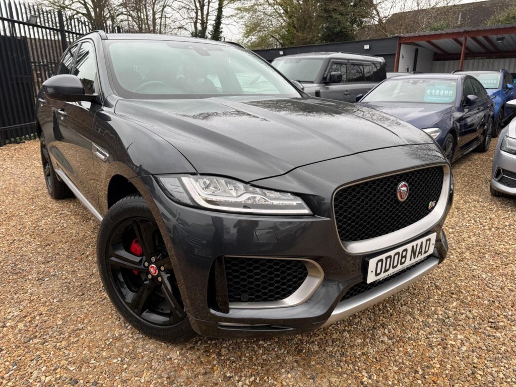 2017 Jaguar F-pace